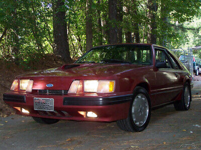 Ford-Mustang-Coupe-1984-Red-Gray-87199-11