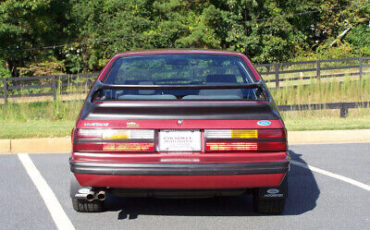 Ford-Mustang-Coupe-1984-Red-Gray-87199-3