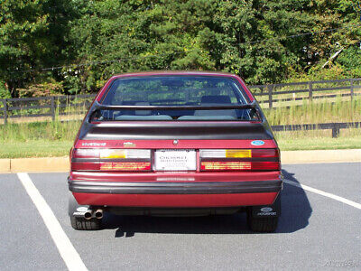 Ford-Mustang-Coupe-1984-Red-Gray-87199-3