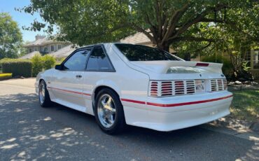 Ford-Mustang-Coupe-1987-White-Red-147738-8