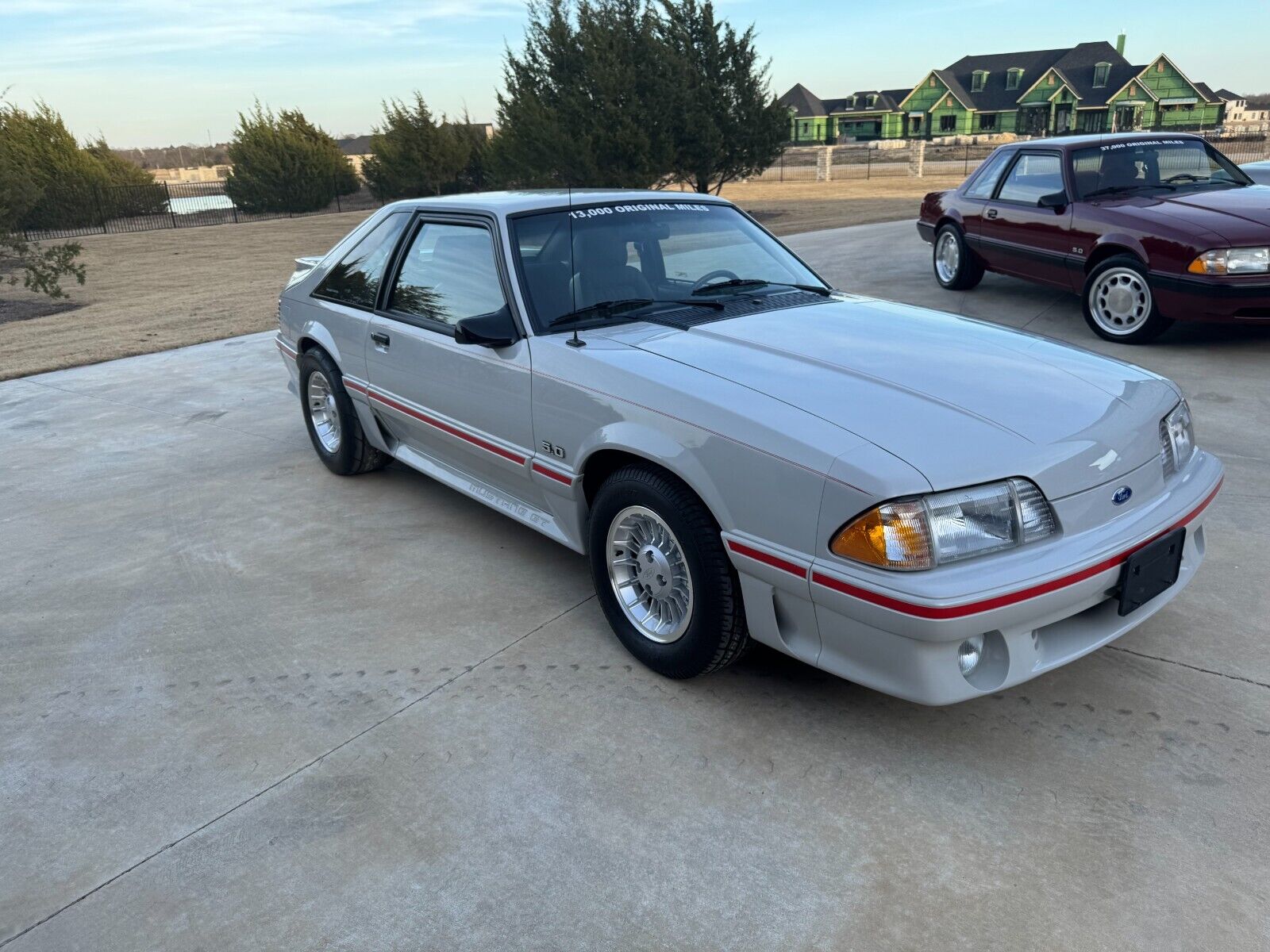 Ford-Mustang-Coupe-1988-Gray-20600-3