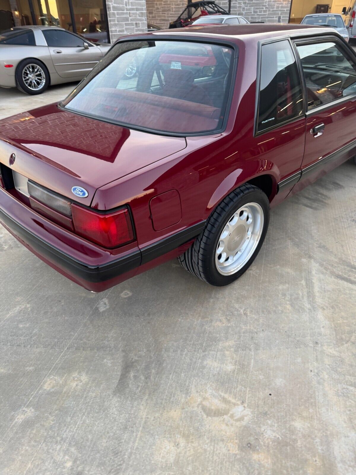 Ford-Mustang-Coupe-1989-Red-Red-60531-21