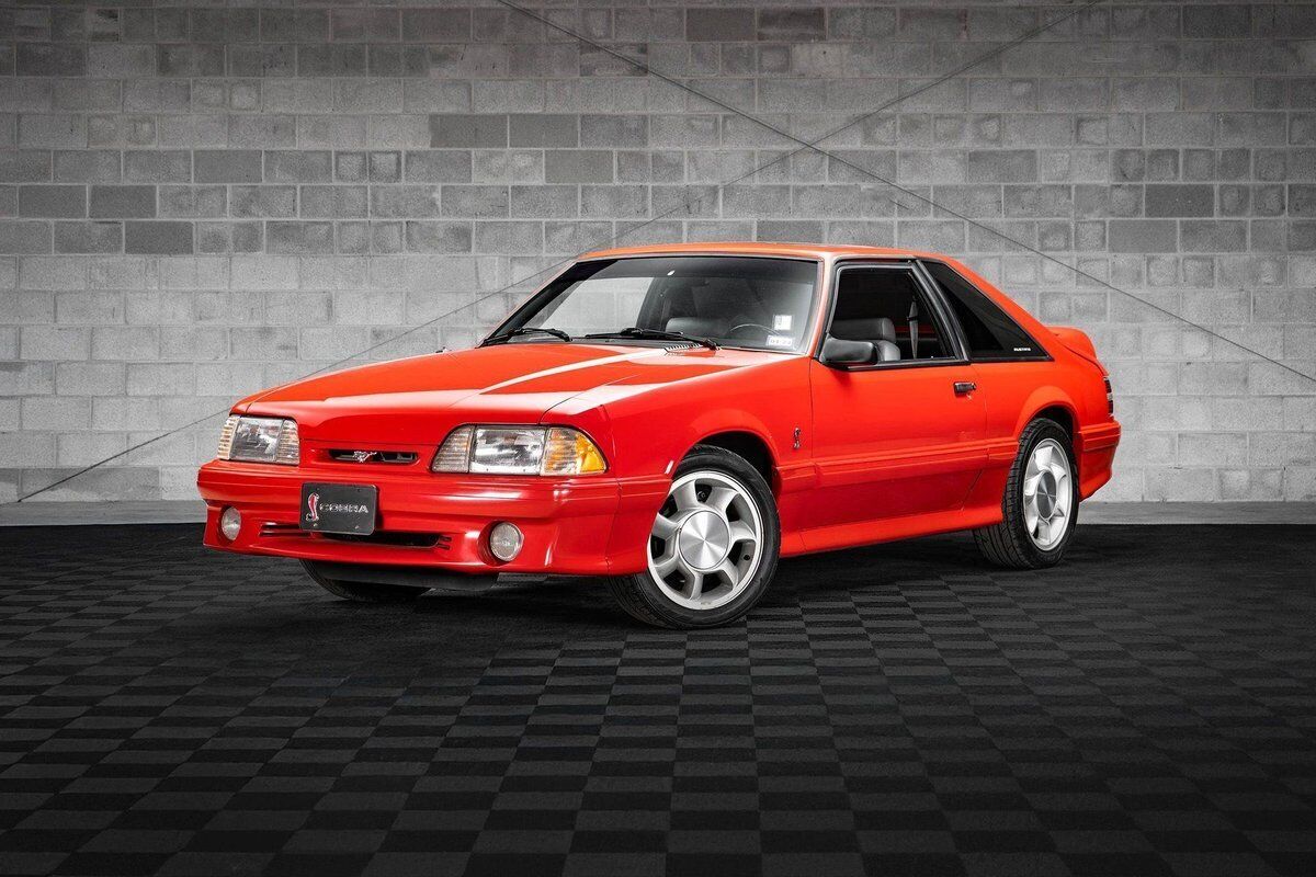 Ford-Mustang-Coupe-1993-Red-Gray-109435-2