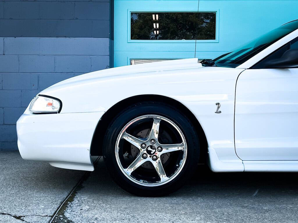 Ford-Mustang-Coupe-1995-White-Gray-123049-22