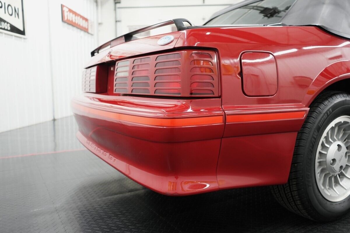 Ford-Mustang-GT-Convertible-Cabriolet-1987-Red-Gray-89439-13