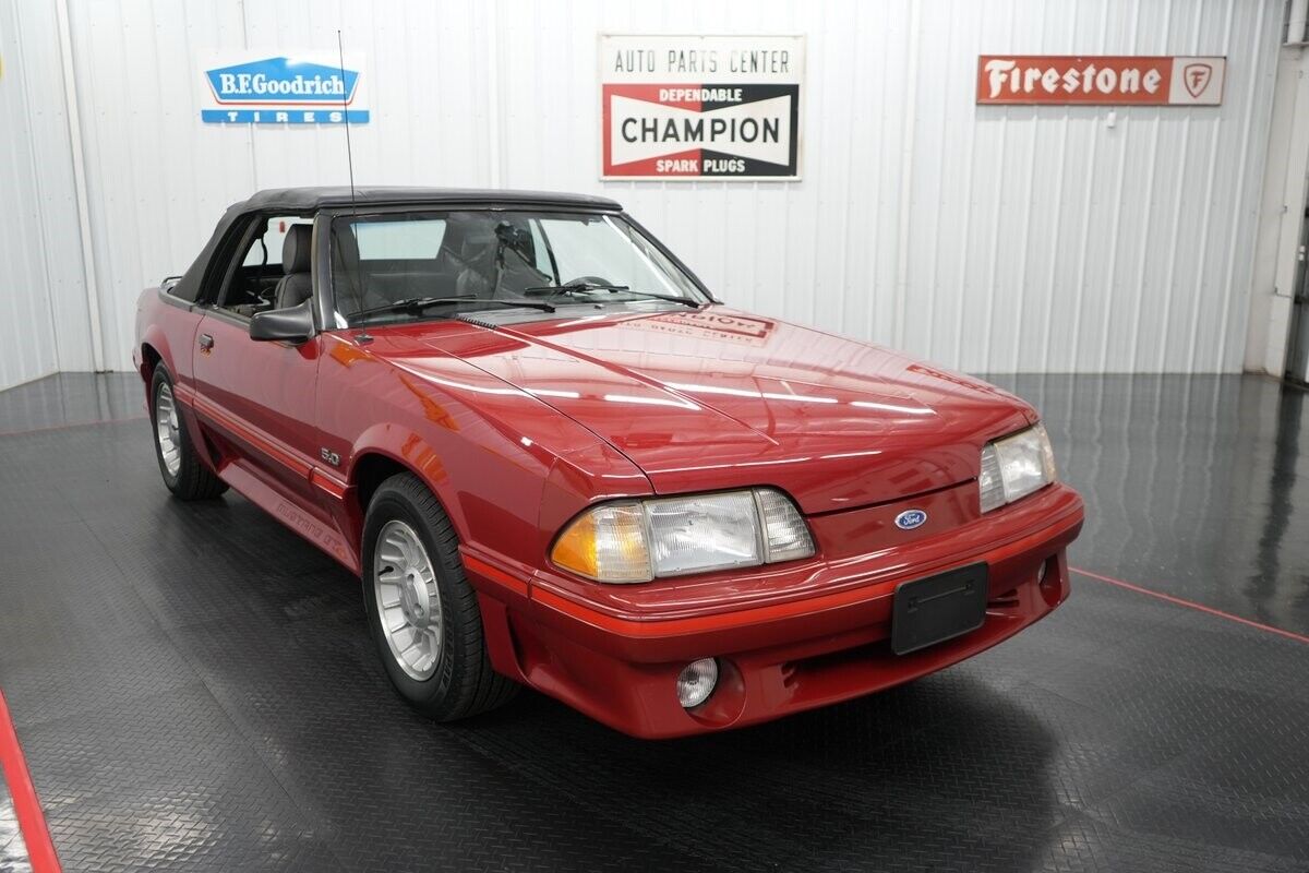 Ford-Mustang-GT-Convertible-Cabriolet-1987-Red-Gray-89439-21