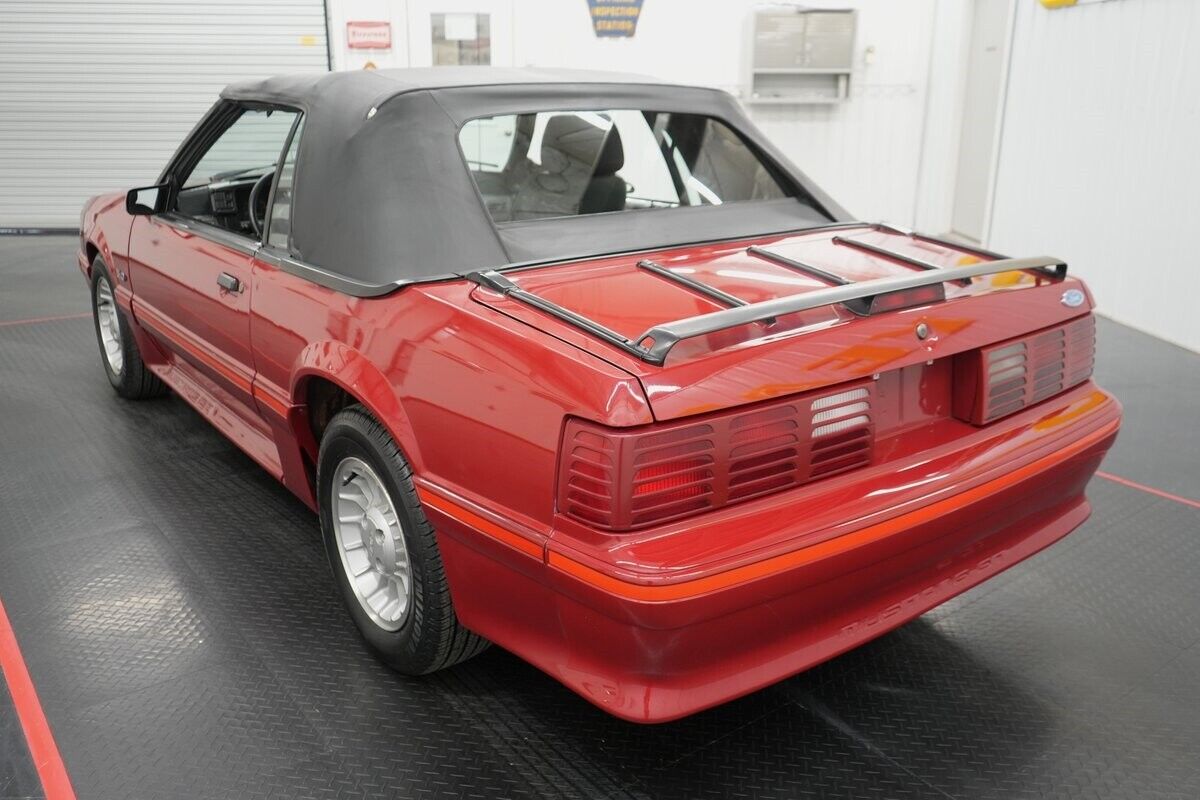 Ford-Mustang-GT-Convertible-Cabriolet-1987-Red-Gray-89439-6