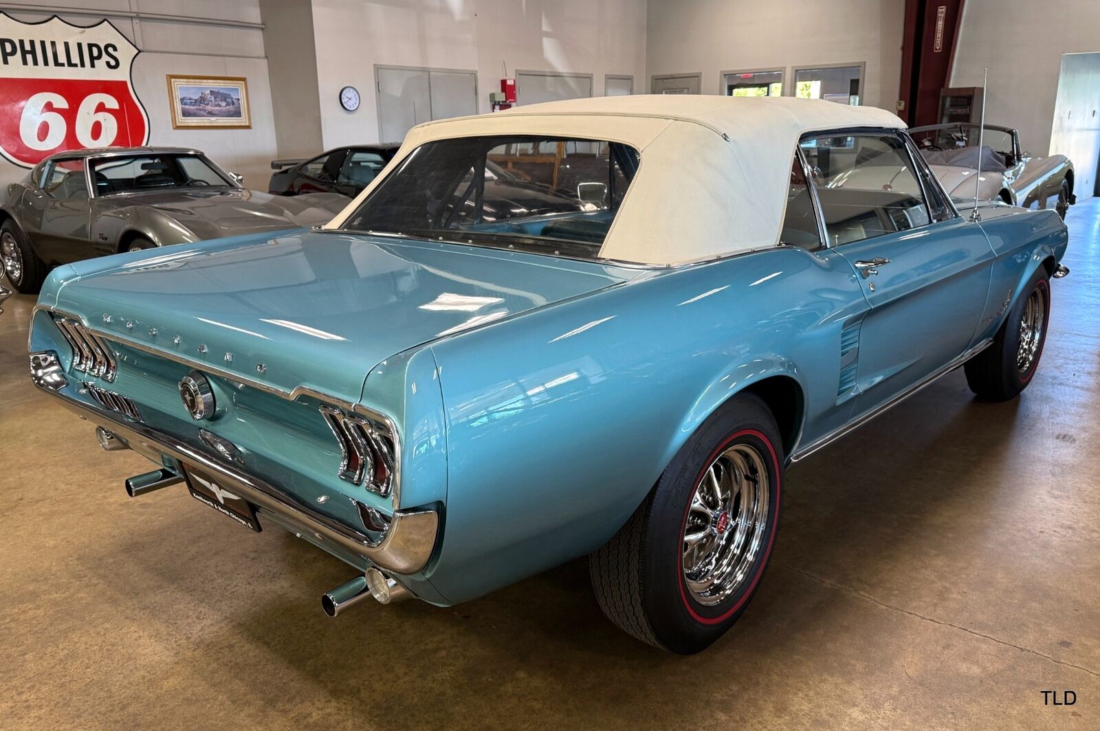 Ford-Mustang-S-Code-1967-Clearwater-Aqua-Aqua-135141-4