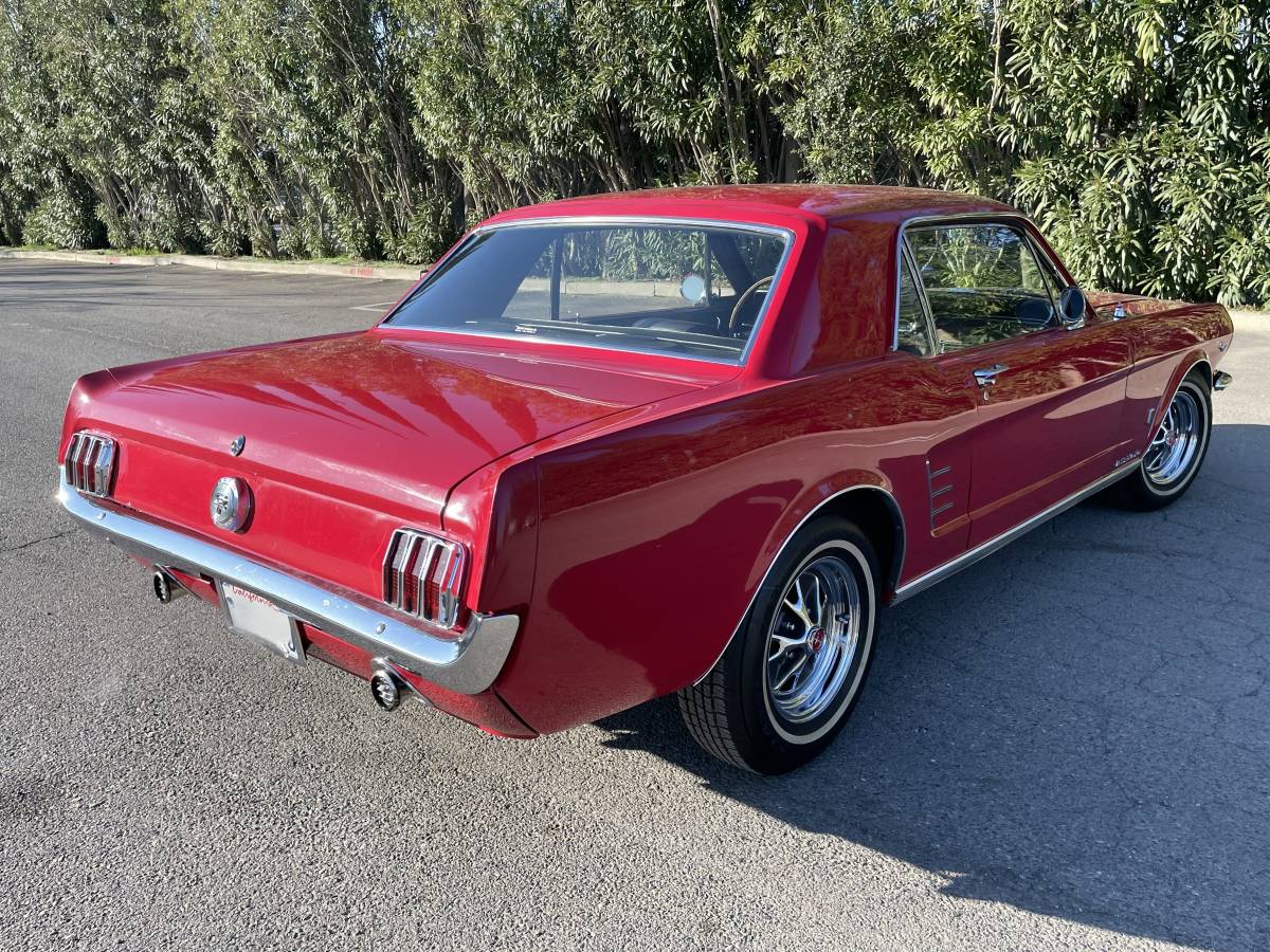 Ford-Mustang-coupe-1966-red-140738-6