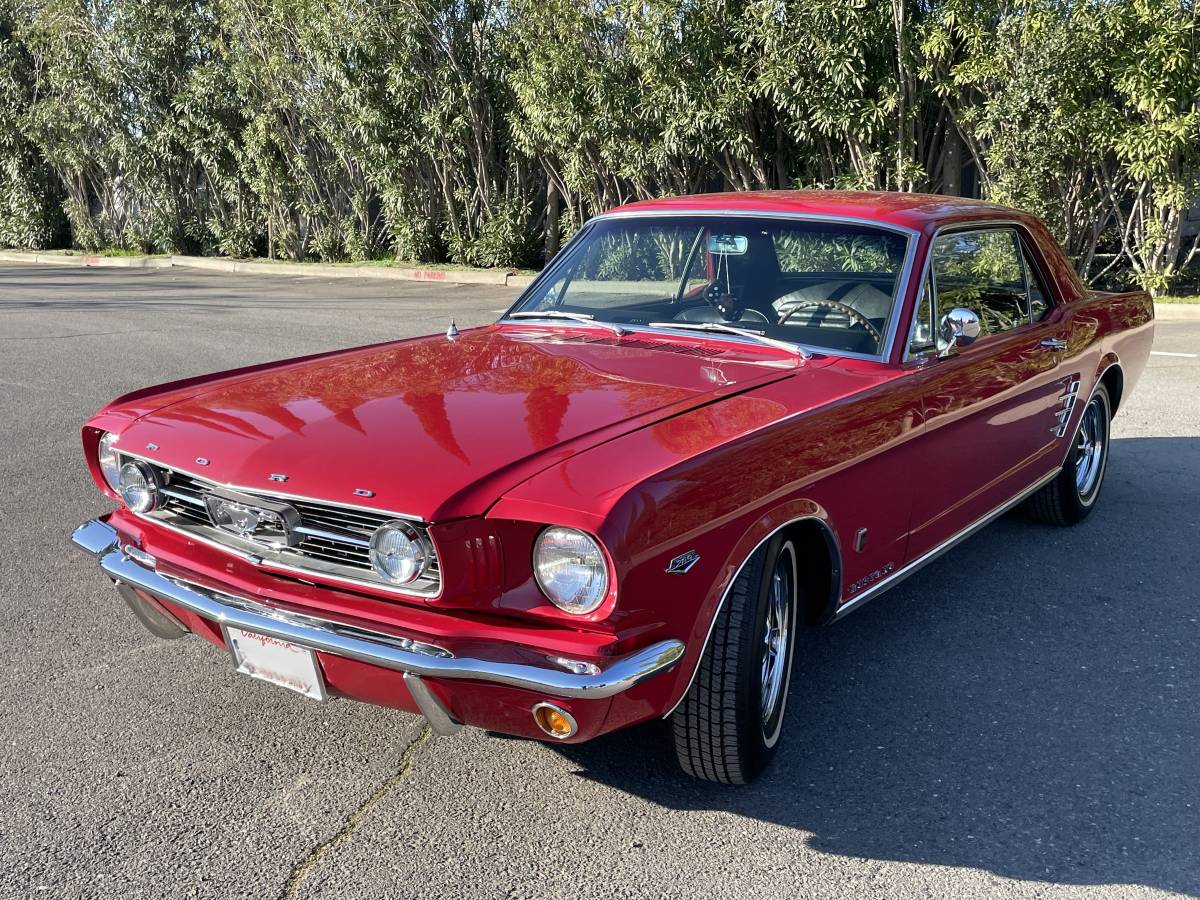 Ford-Mustang-coupe-1966-red-140738