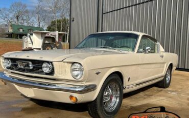 Ford-Mustang-gt-1966-3