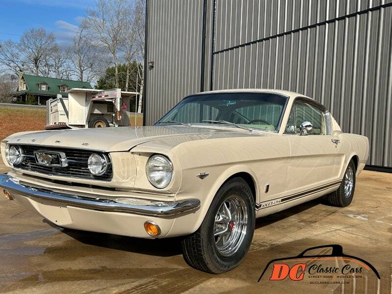 Ford-Mustang-gt-1966-3