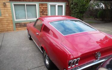 Ford-Mustang-gt-1967-red-238182-2