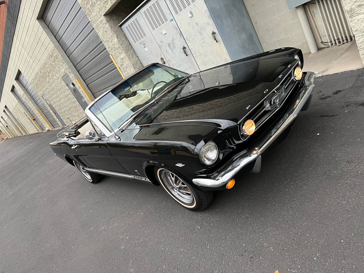 Ford-Mustang-gt-convertible-1965-black-160932-4