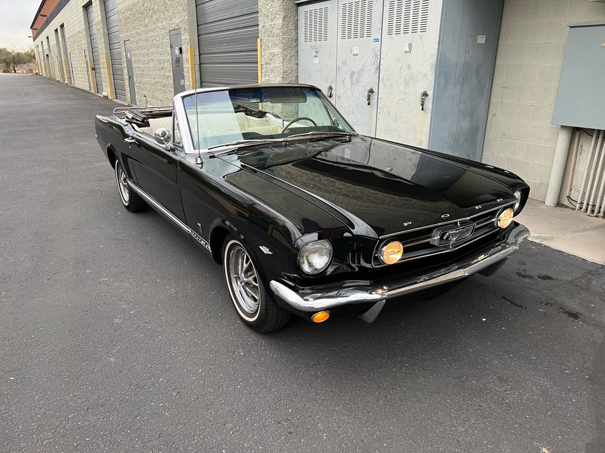 Ford-Mustang-gt-convertible-1965-black-160932-6