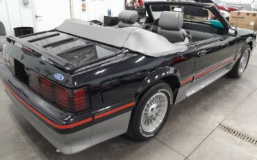 Ford-Mustang-gt-convertible-1987-38214-14