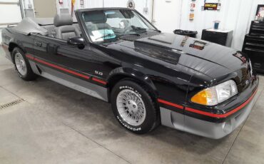 Ford-Mustang-gt-convertible-1987-38214-15