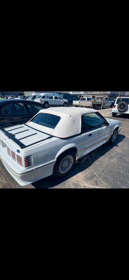 Ford-Mustang-gt-convertible-1987-white-115872-2