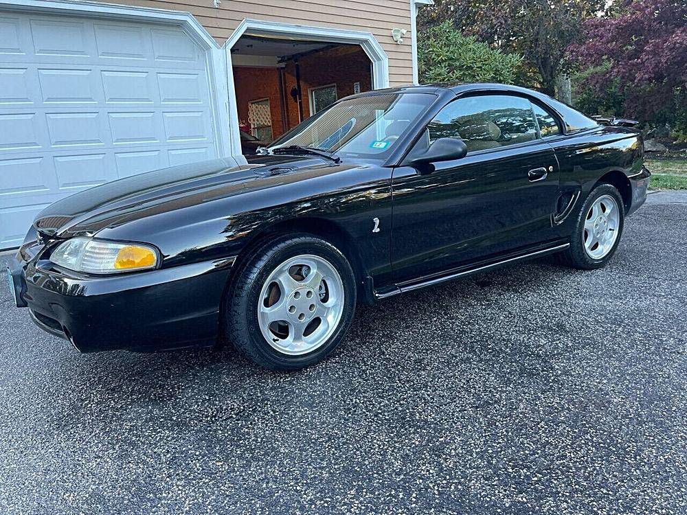 Ford-Mustang-svt-cobra-1995-black-96399-19