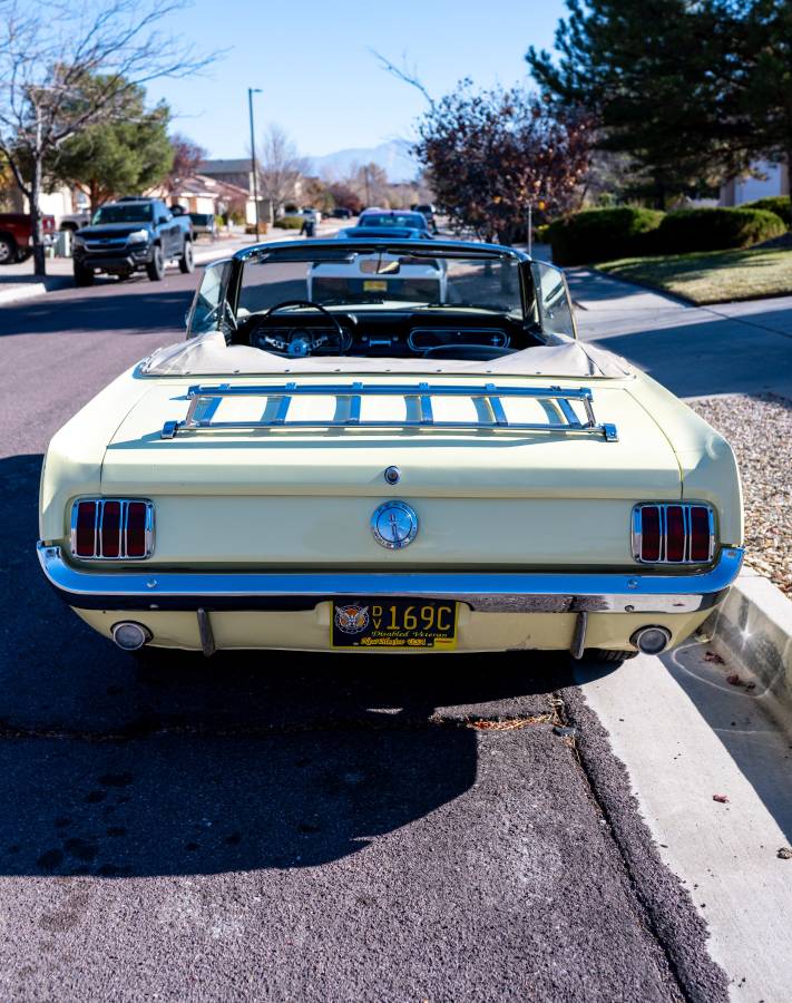 Ford-Mustang-v6-convertible-2d-1966-yellow-122310-2