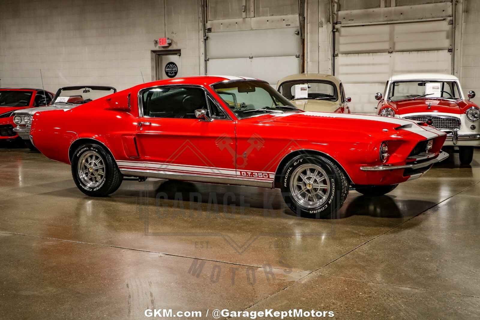 Ford-Mutang-Coupe-1967-Red-Black-277-10