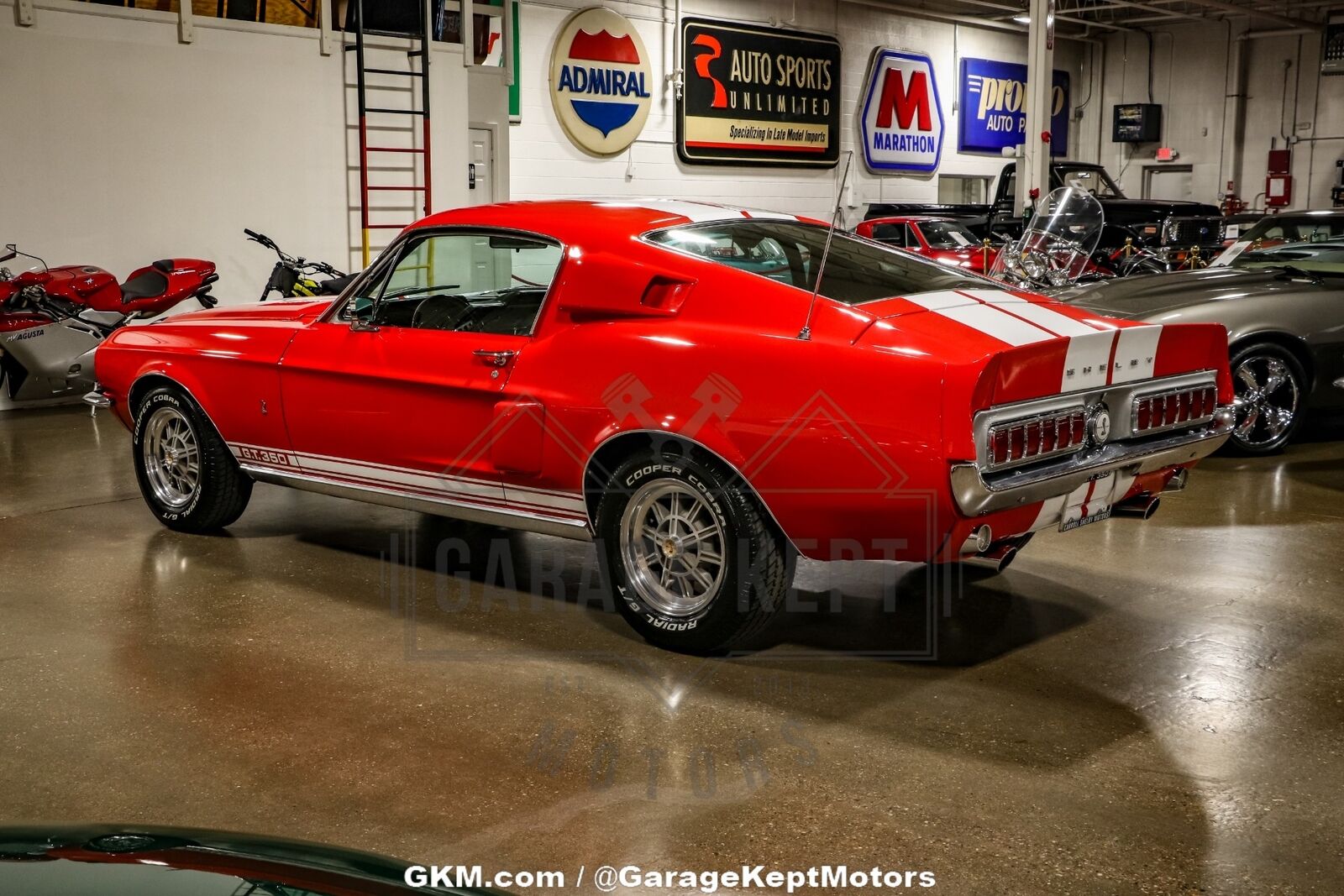 Ford-Mutang-Coupe-1967-Red-Black-277-5