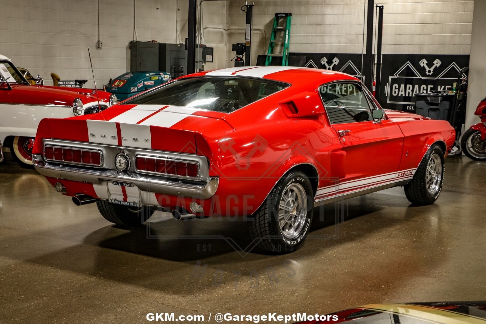 Ford-Mutang-Coupe-1967-Red-Black-277-7