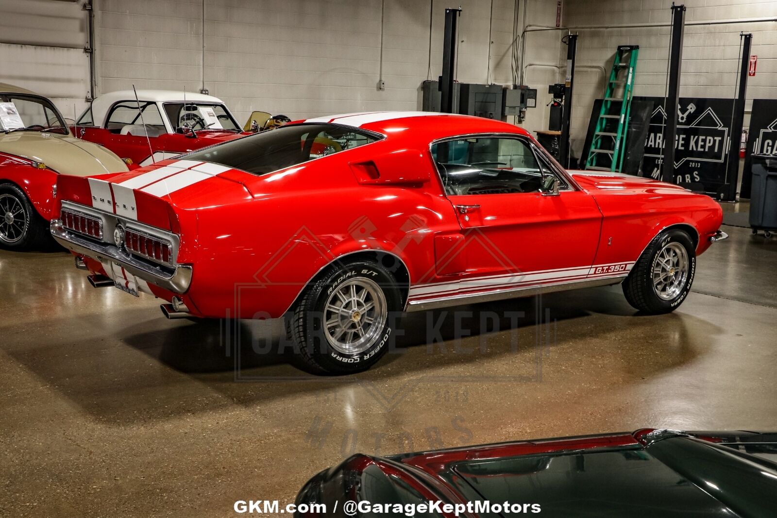 Ford-Mutang-Coupe-1967-Red-Black-277-8