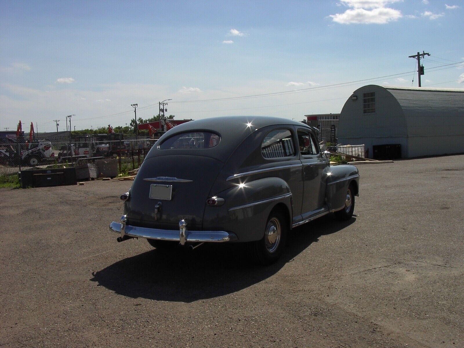 Ford-Other-Berline-1947-99999-13