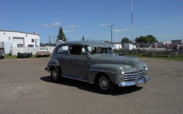 Ford-Other-Berline-1947-99999-18