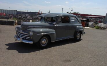 Ford-Other-Berline-1947-99999-4