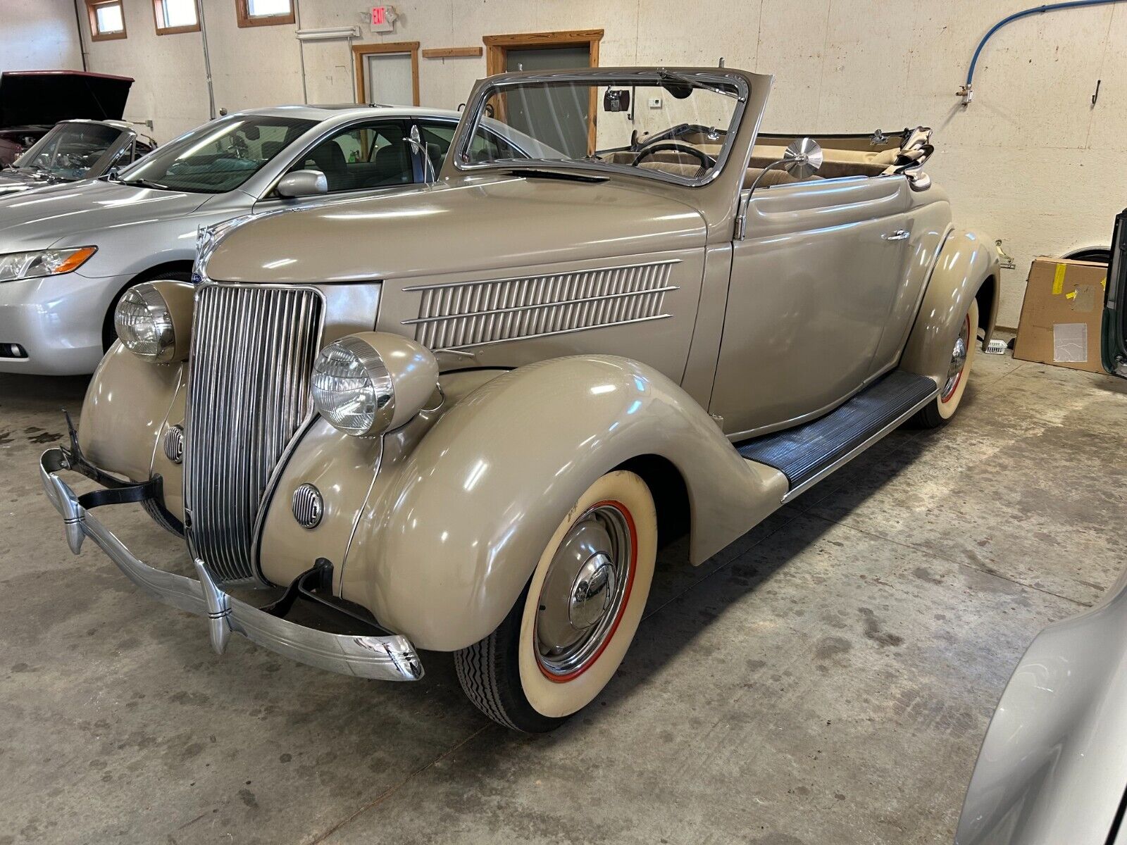 Ford-Other-Cabriolet-1936-Tan-8707-2