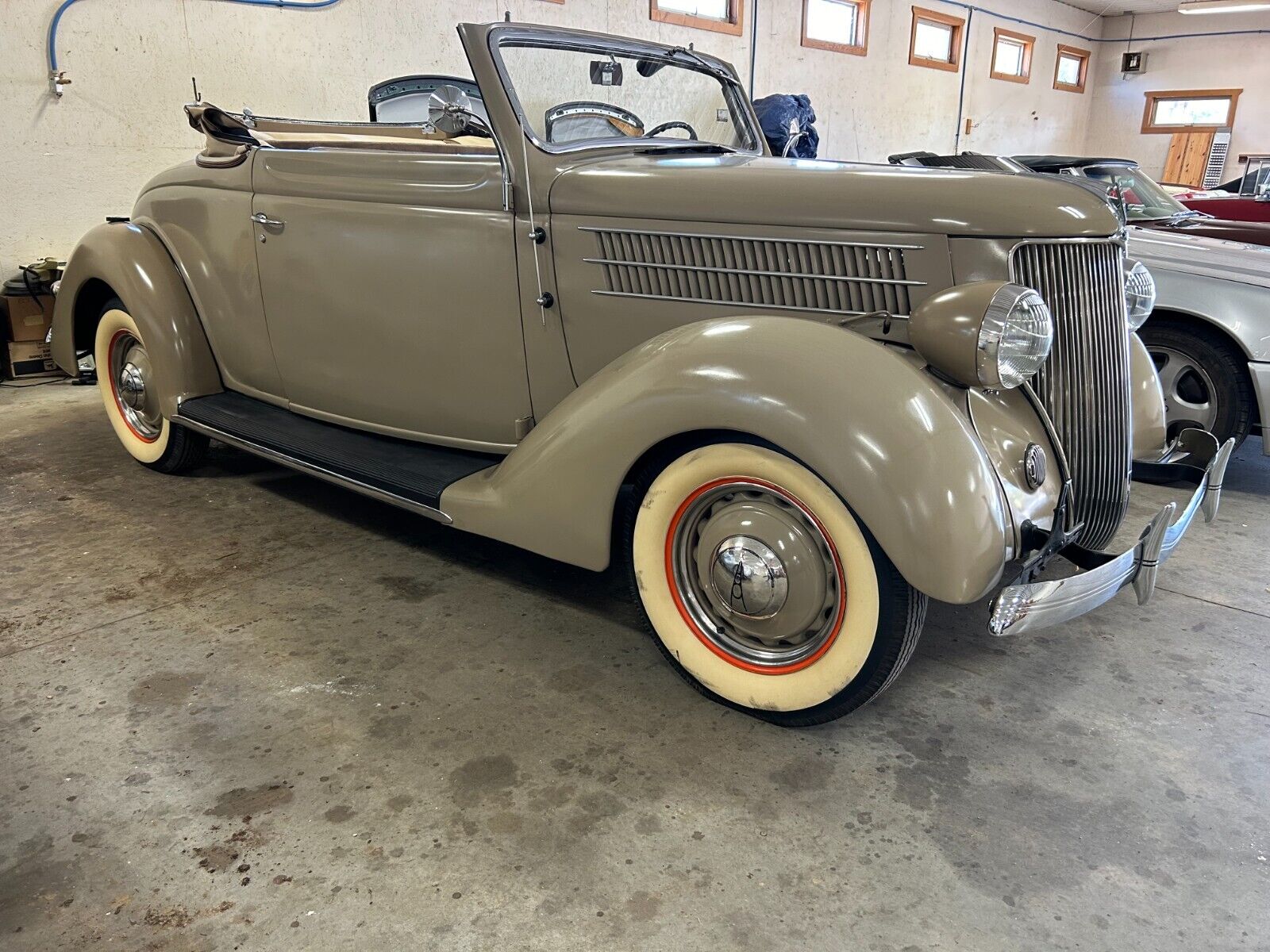 Ford-Other-Cabriolet-1936-Tan-8707