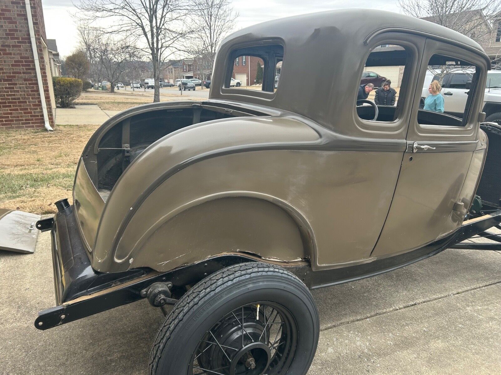 Ford-Other-Coupe-1932-Beige-160934-5