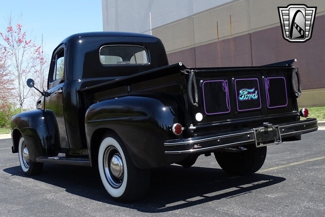 Ford-Other-Pickups-1950-Black-Tan-4117-4