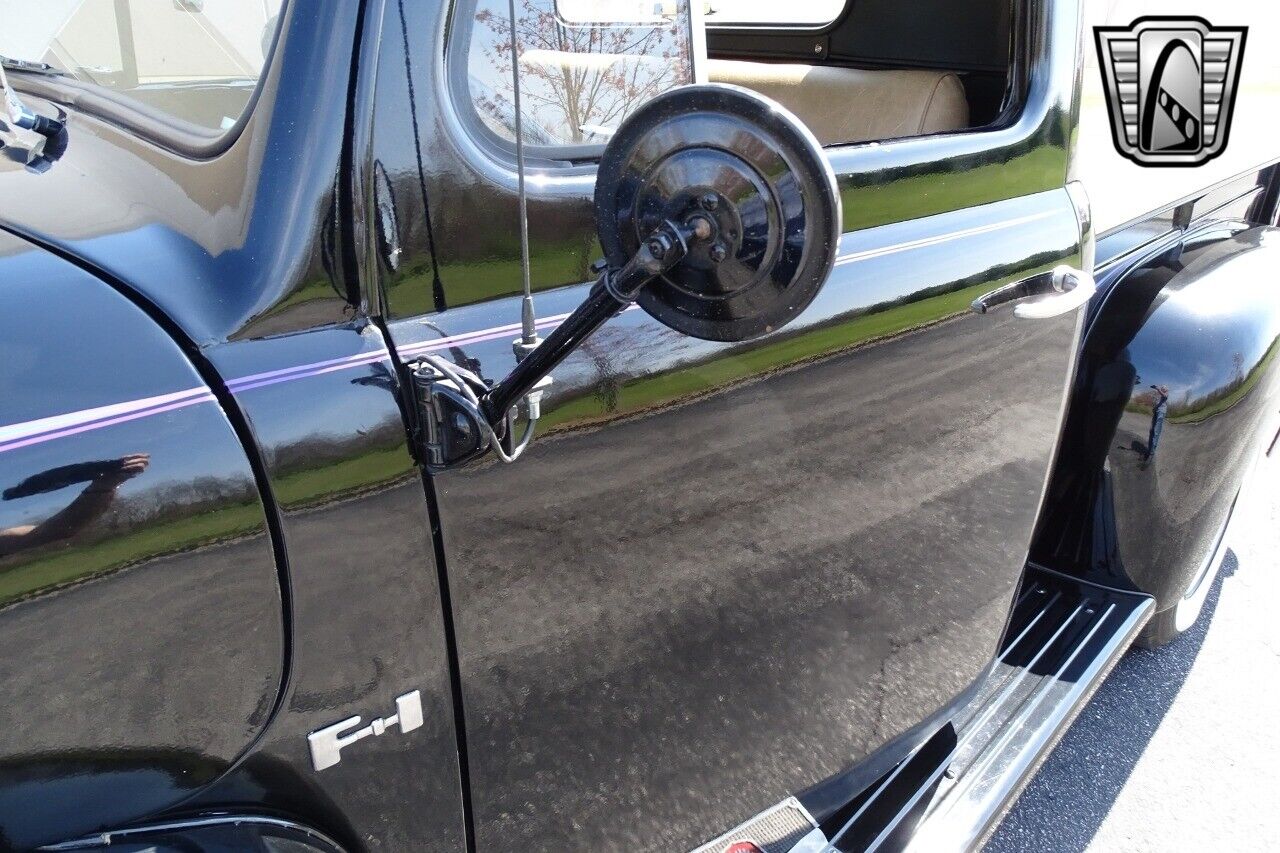 Ford-Other-Pickups-1950-Black-Tan-4117-8