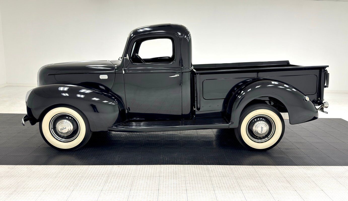 Ford-Other-Pickups-Pickup-1941-Black-Gray-139149-1