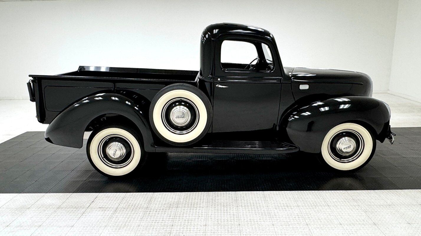 Ford-Other-Pickups-Pickup-1941-Black-Gray-139149-5