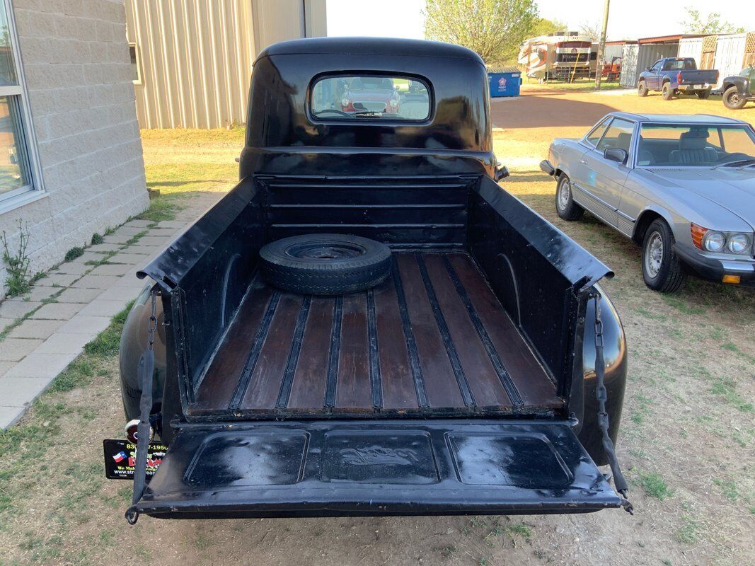 Ford-Other-Pickups-Pickup-1949-Black-Brown-6231-4