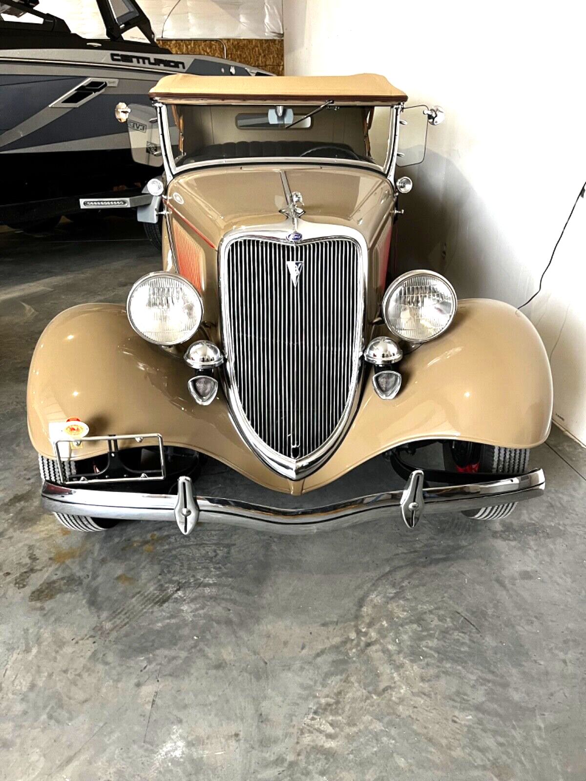 Ford-Phaeton-1934-Beige-5541-2