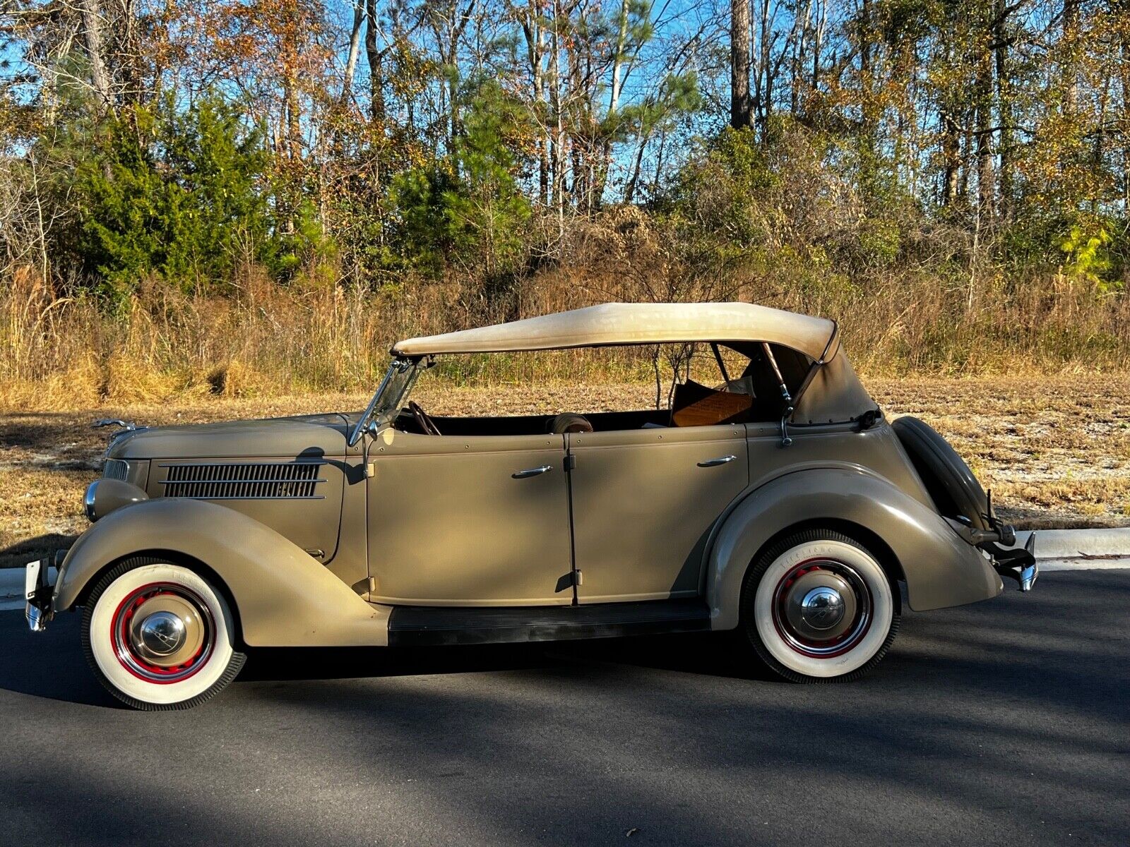 Ford-Phaeton-convertible-Cabriolet-1936-Beige-62386-6