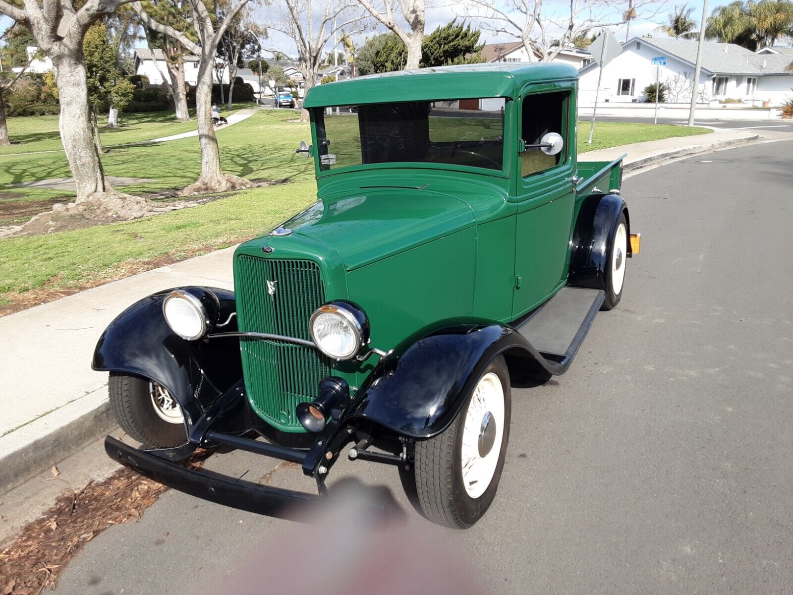 Ford-Pickup-1932-72-1