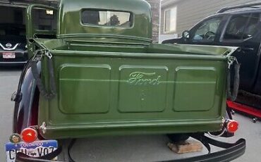 Ford-Pickup-1939-Green-80467-1