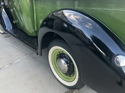 Ford-Pickup-1939-Green-80467-5