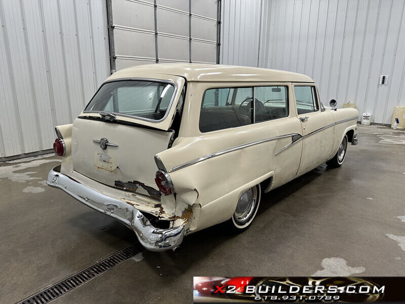 Ford-Ranch-Wagon-1956-Cream-na-12769-3