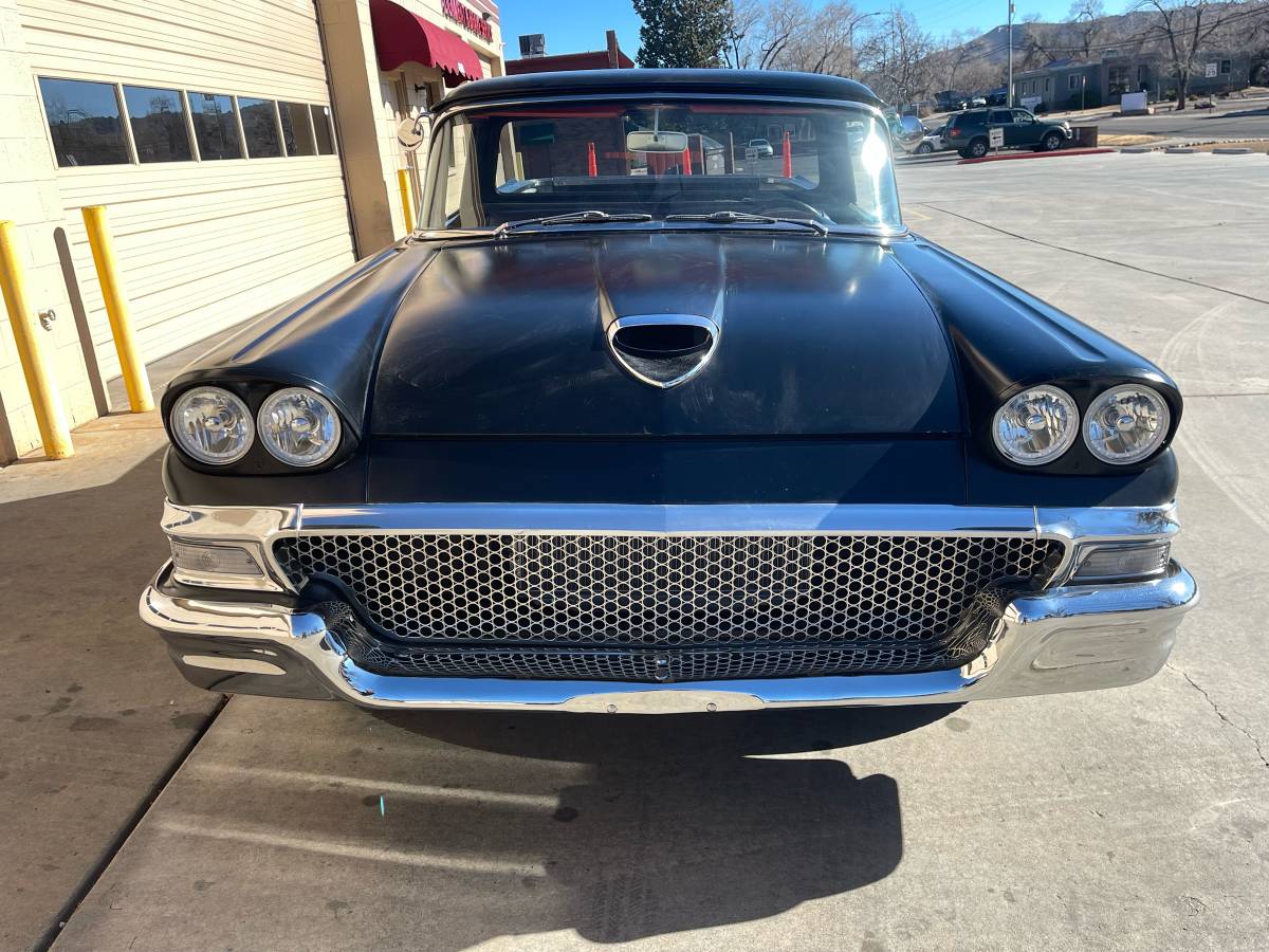 Ford-Ranchero-1958-black-563