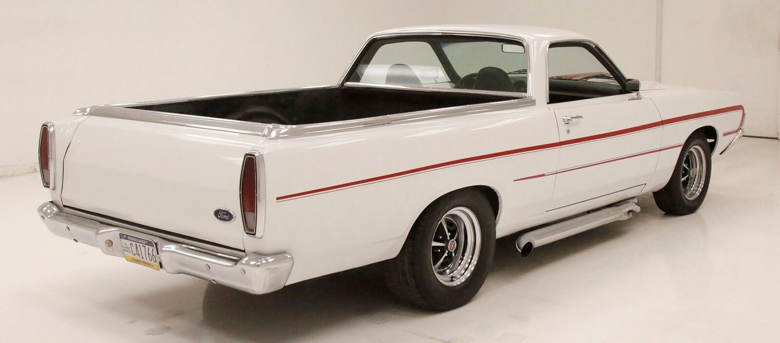 Ford-Ranchero-Pickup-1969-White-Black-25827-3