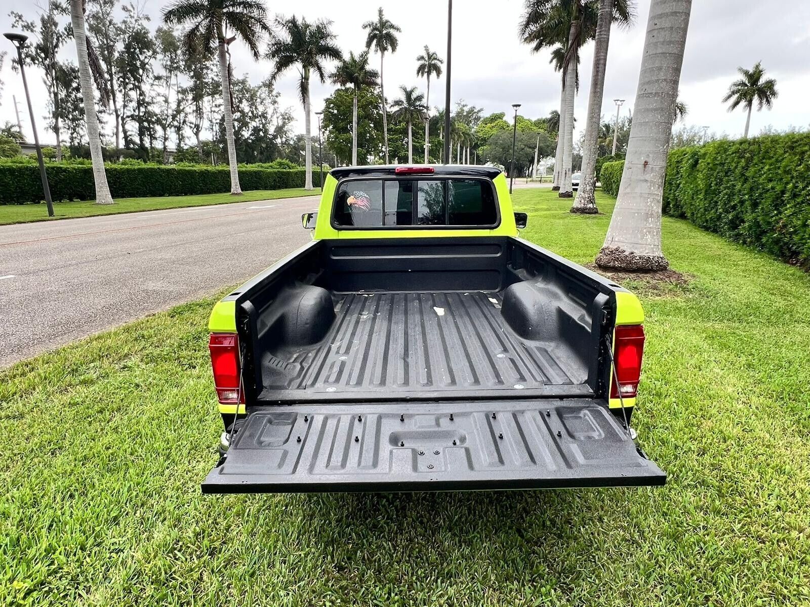 Ford-Ranger-1989-Green-Red-154497-8