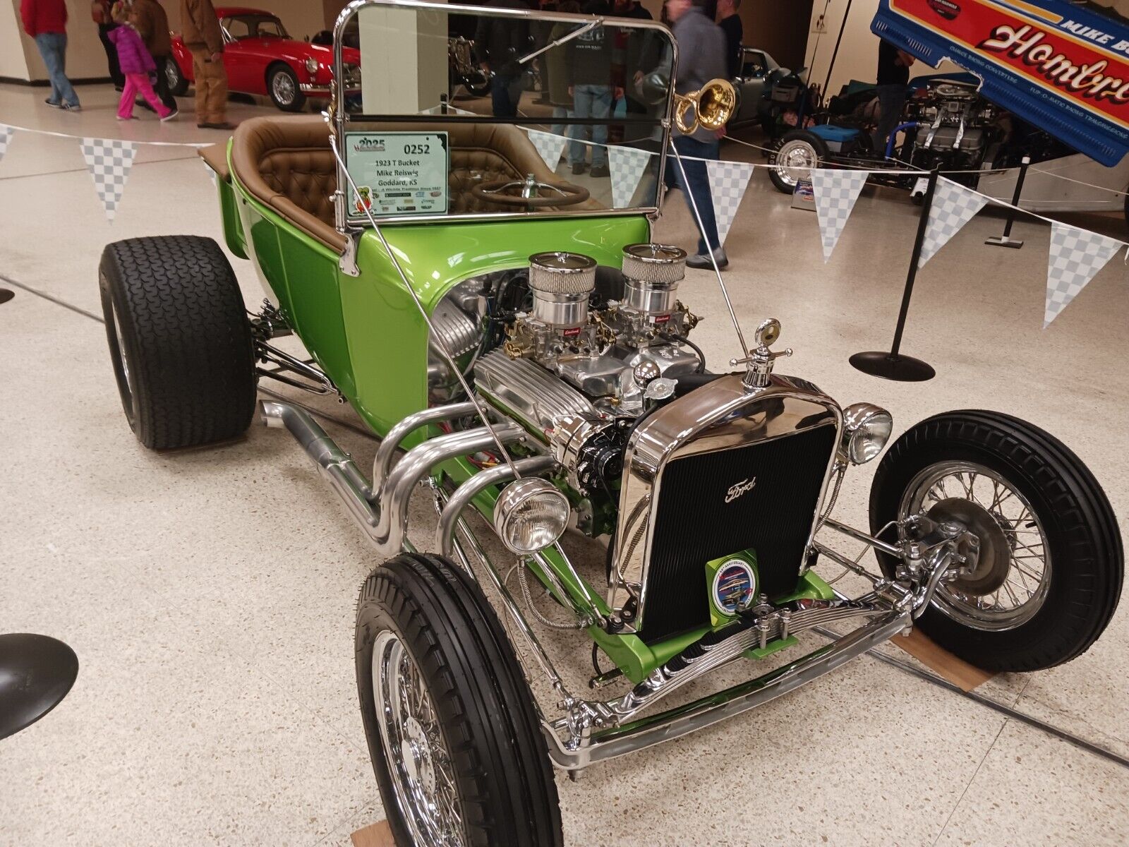 Ford-Roadster-1923-Green-32-17