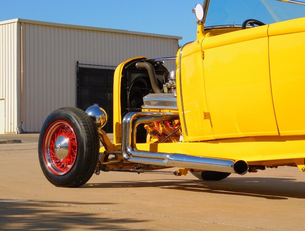 Ford-Roadster-1932-Yellow-Gray-20785-10